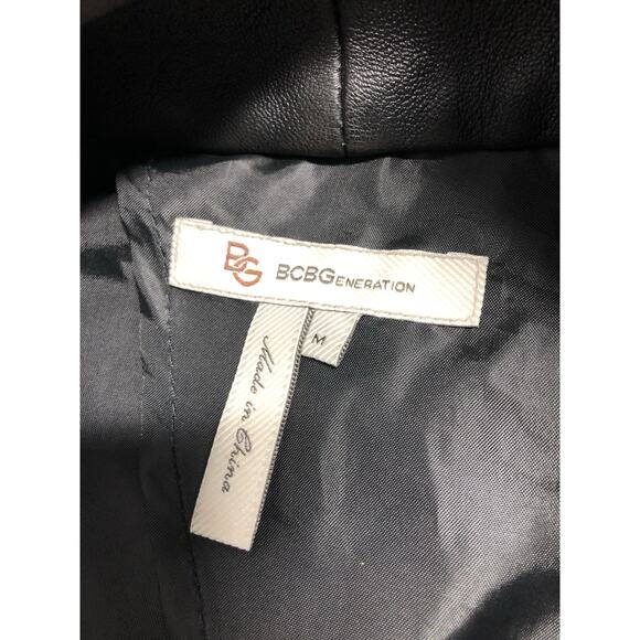 BCBGenaration Women Black M Leather And Ponte Envelope Neck Moto Jacket Mob Wife - Picture 7 of 10